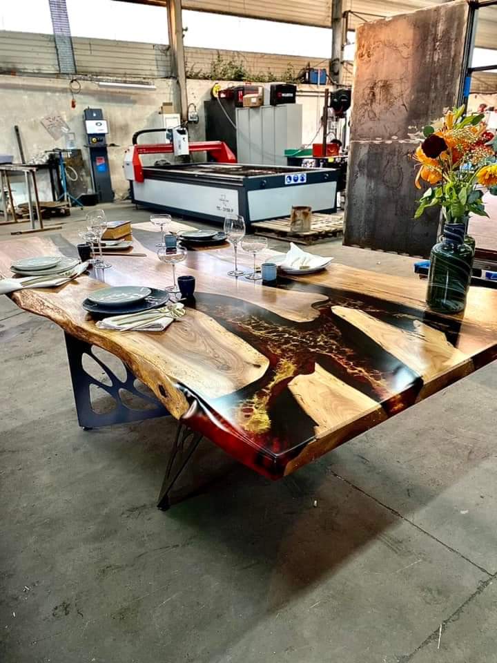 table.resin.henriartwood